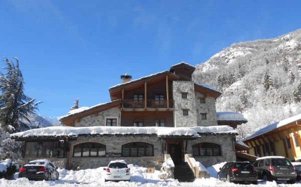 Image caption test and example